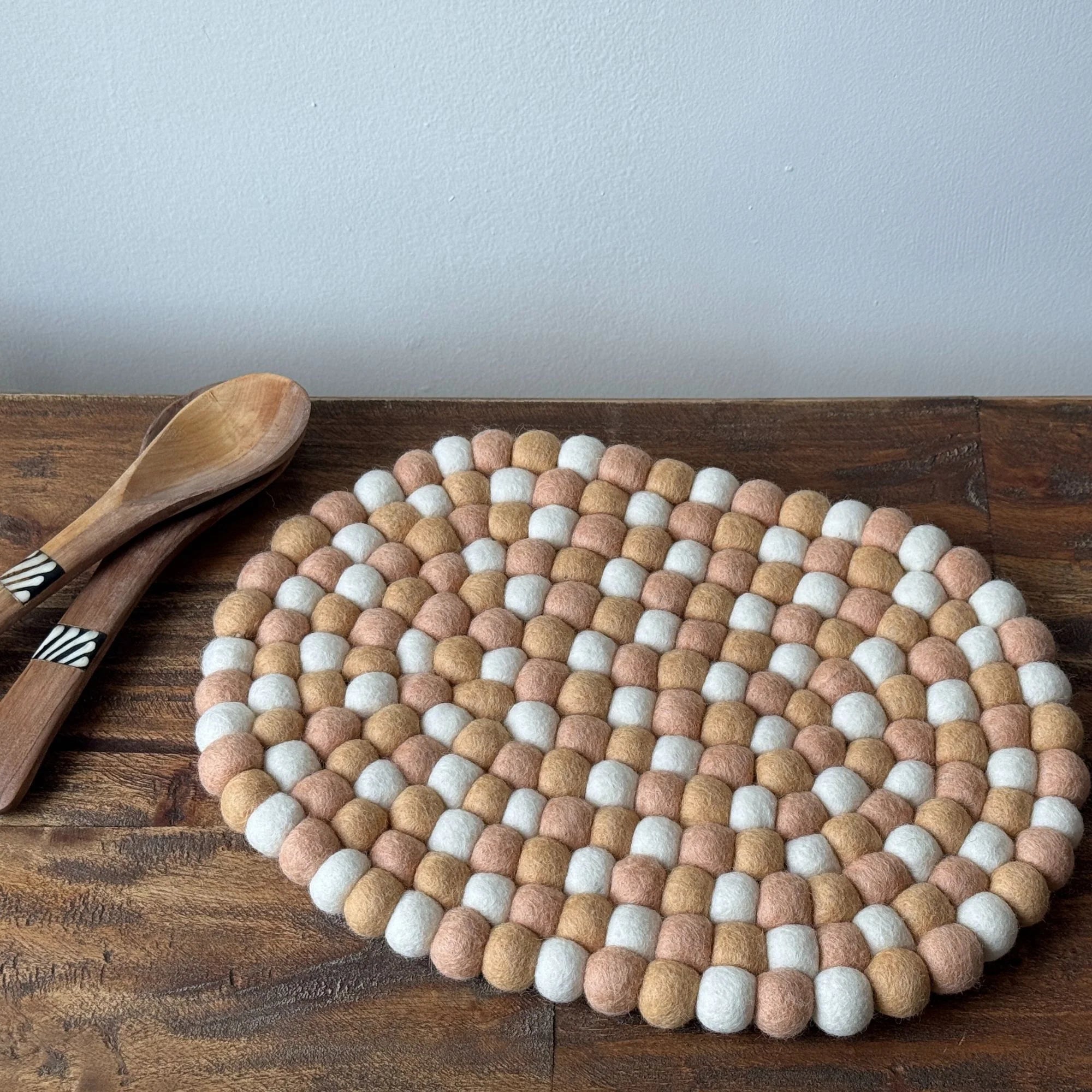 Felt Casserole Trivet, Sunset Sands